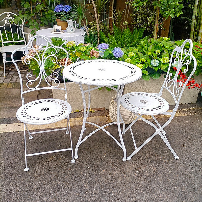 French Country Iron Table and  - огляд і ціна Outdoor Furniture Metal Chairs